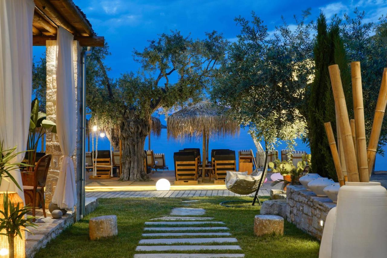 By The Sea Luxury Suites Limenas  Buitenkant foto