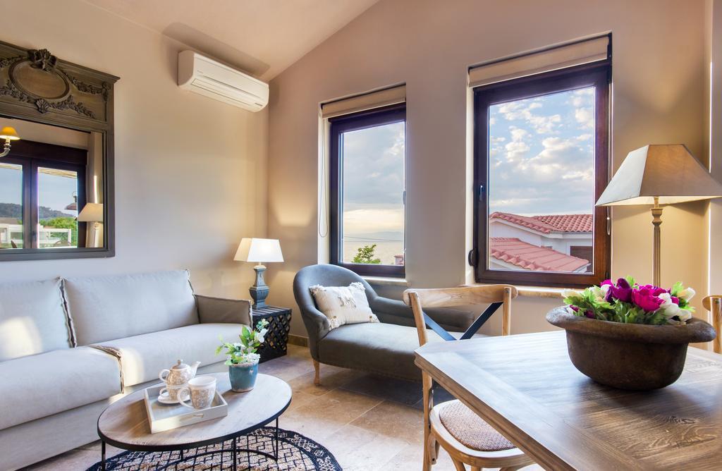 By The Sea Luxury Suites Limenas  Buitenkant foto