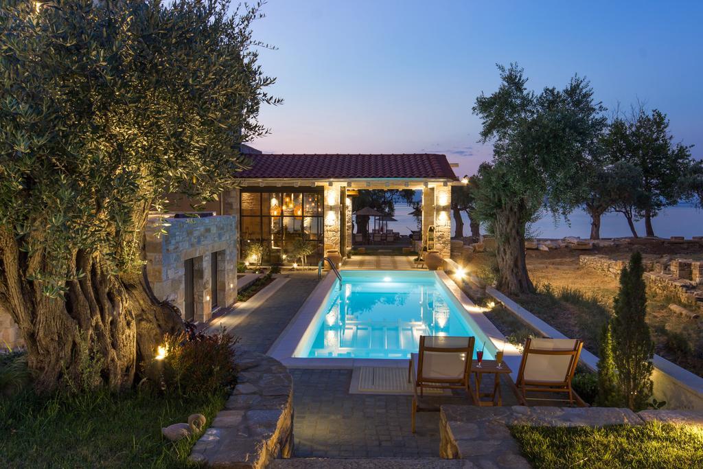By The Sea Luxury Suites Limenas  Buitenkant foto
