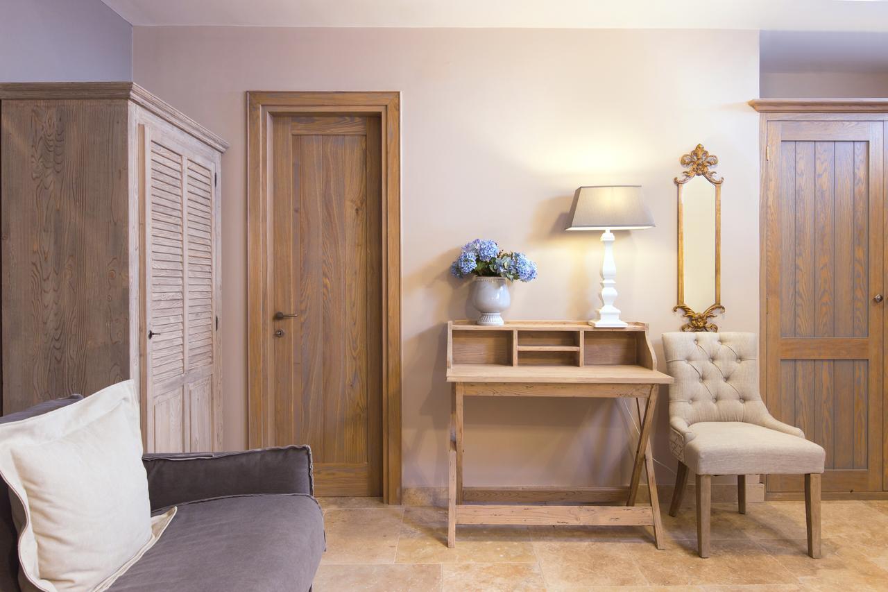 By The Sea Luxury Suites Limenas  Buitenkant foto