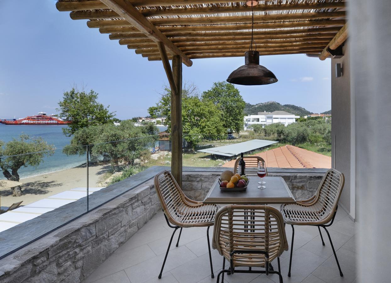 By The Sea Luxury Suites Limenas  Buitenkant foto